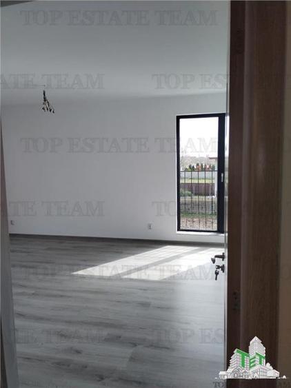 Vila individuala cu 5 camere, 2 terase, 4 locuri de parcare,350mp teren imprejm