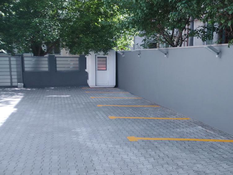 Vila cu prestanta zona Capitale Guvern, renovata integral, lift, parcare proprie