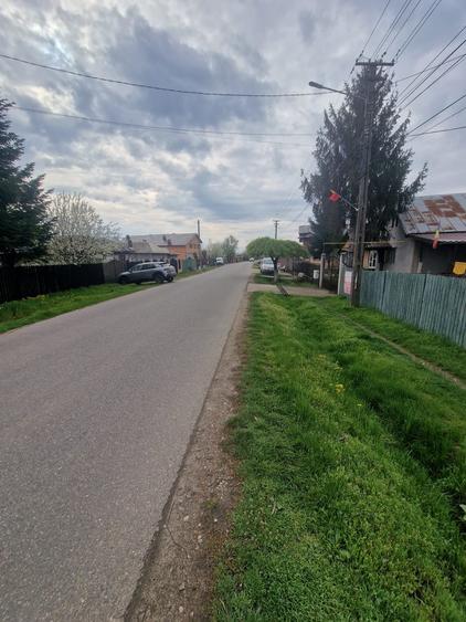 Sat Pantazi se vinde casa an 1960 cu teren 940 mp pret 67000 euro negociabil.