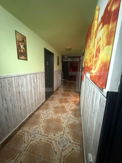 Se vinde complex comercial cu terasă + spații de cazare la etaj -Pucioasa