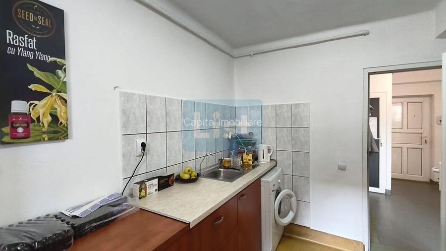 Apartament de vanzare - 2 camere in zona Parcului Central. Comision 0 - 7