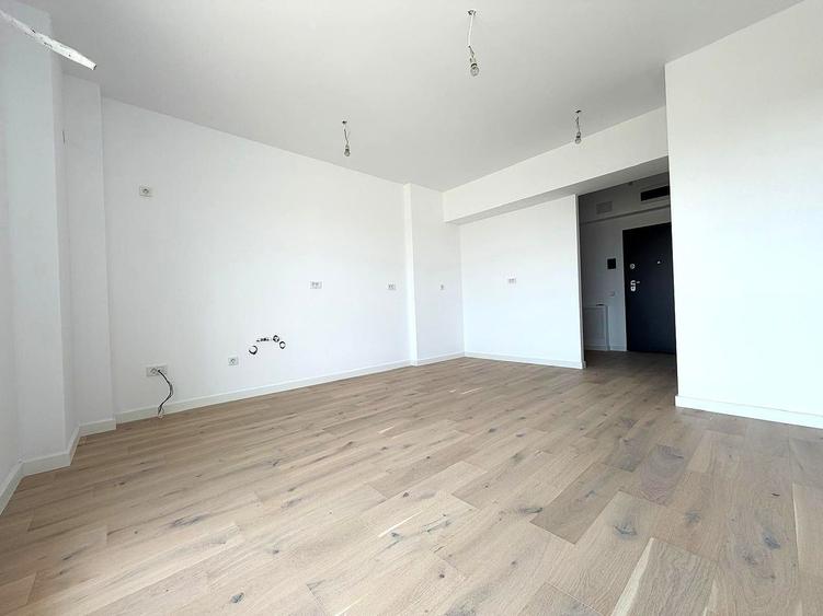 STUDIO DUBLU OFERIT SPRE VANZARE/PIPERA/LOC DE PARCARE SUPRATERAN