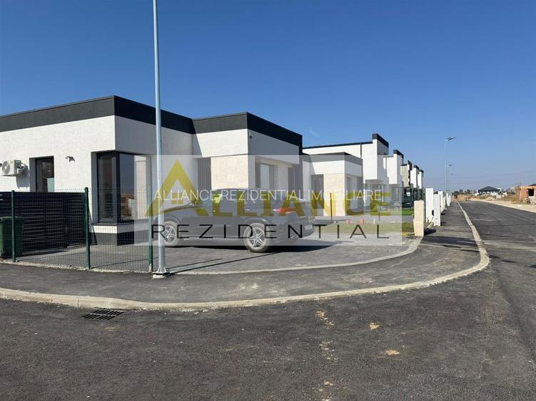 Casa individuala parter ~ 4 camere 2 bai ~350mp teren ~2 minute STV - 2