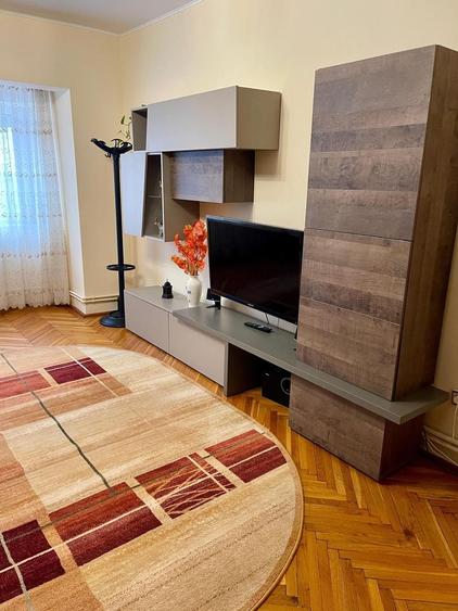 INCHIRIERE 3 CAMERE DECOMANDATE etaj 1 - FALEZA NORD