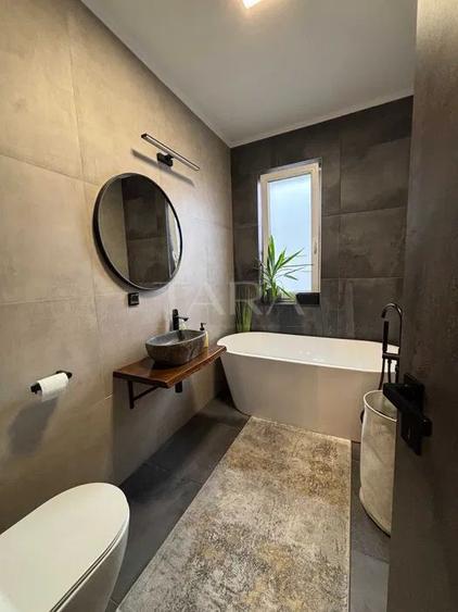 Apartament 3 camere, posibilitate recompartimentare, Parc Poligon.