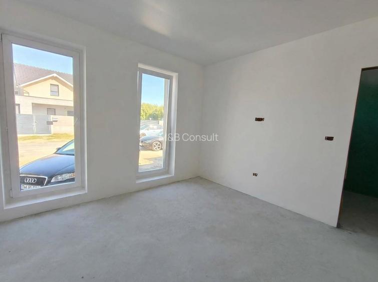 Casă tip duplex-pe parter, la 1 km de Timișoara | 2 dormitoare | Teren 300 mp
