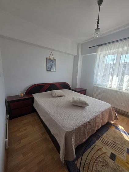 Casa de Cultura - apartament cu 4 camere, terasa, centrala pe gaz