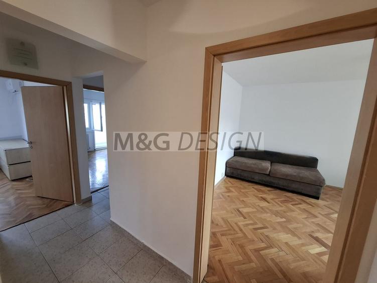 Aradului, 3 camere decomandat, 2 bai
