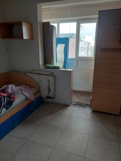 Vanzare  ap 4 camere