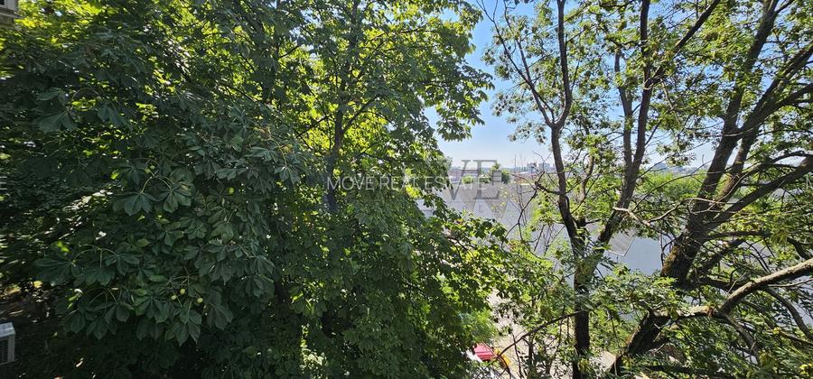 Apartament de 4 camere decomandate - Aleea Costinesti - 26