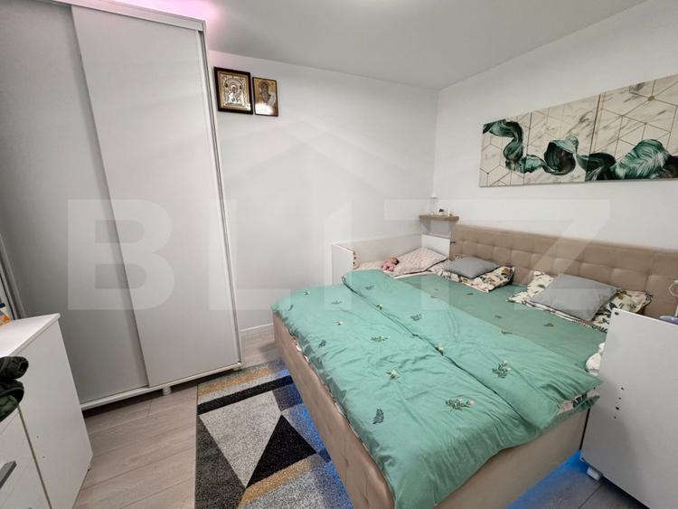 Apartament de 2 camere, etaj intermediar, zona Podu Ros