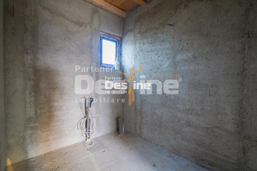 Casă individuală 75 mp P+POD 570 mp teren canalizare Ciurea