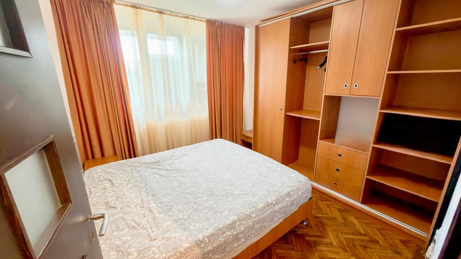 De inchiriat 3 camere, ultracentral – 64 mp | 350 euro/lună