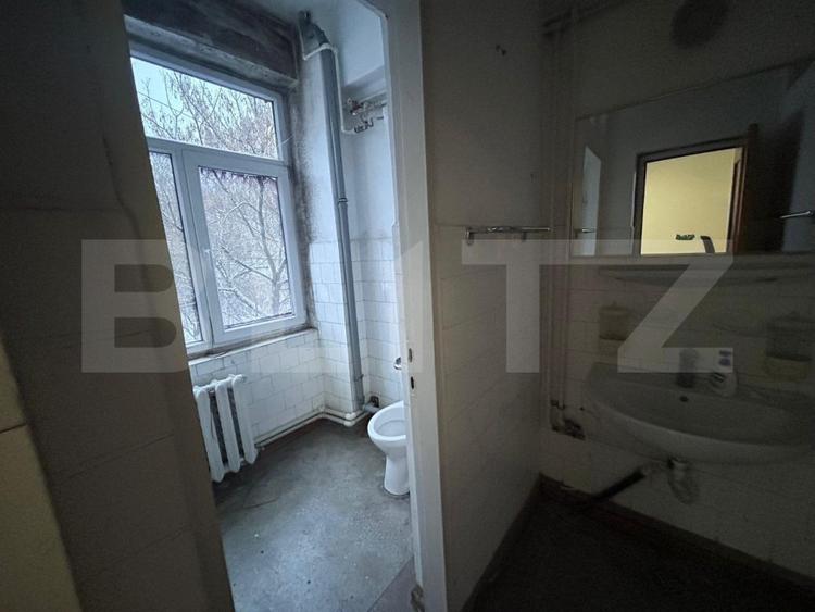 Spatiu de birouri, 231.74 mp, 8 camere, zona Colegiul Fratii Buzesti