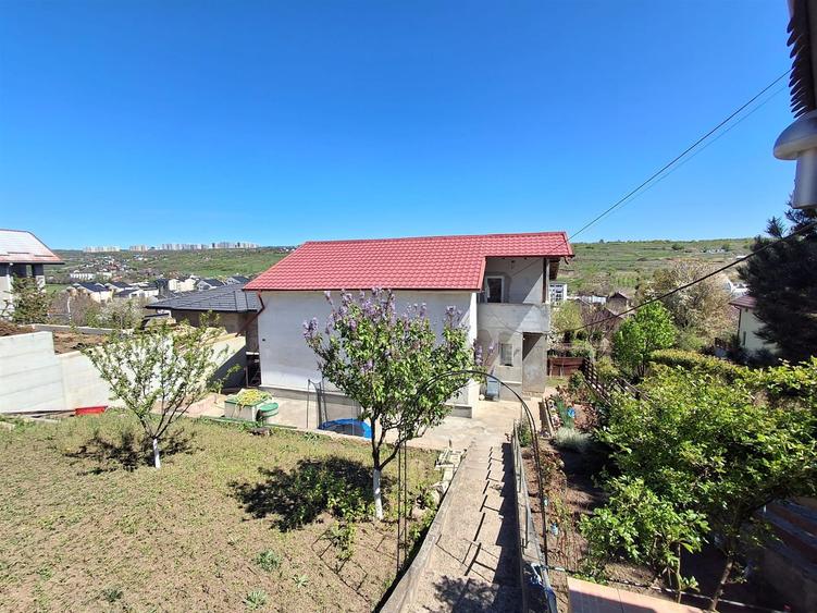 Vila 6 camere teren 475 mp str. Soarelui - Rediu Iasi
