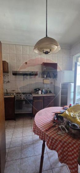 Apartament in vila de vanzare
