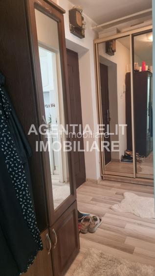 Apartament cu 1 camera, zona Scolii nr 11 - 6