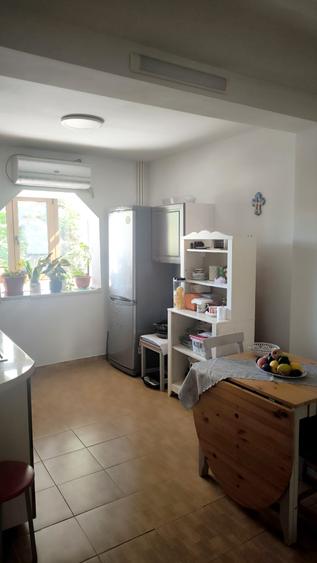 Brancoveanu-Metrou-Apartament de 2 camere-decomandat