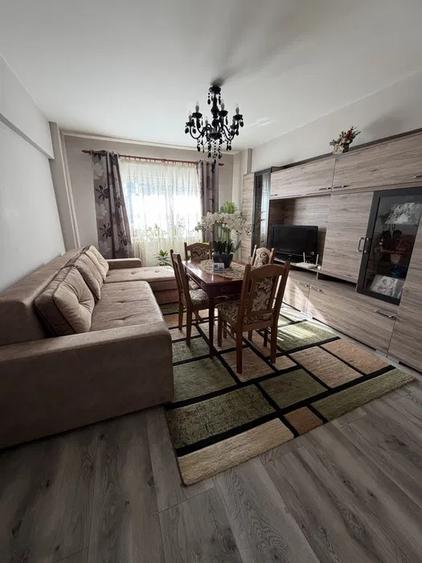 Apartament 4 camere, etaj intermediar, cartier Manastur