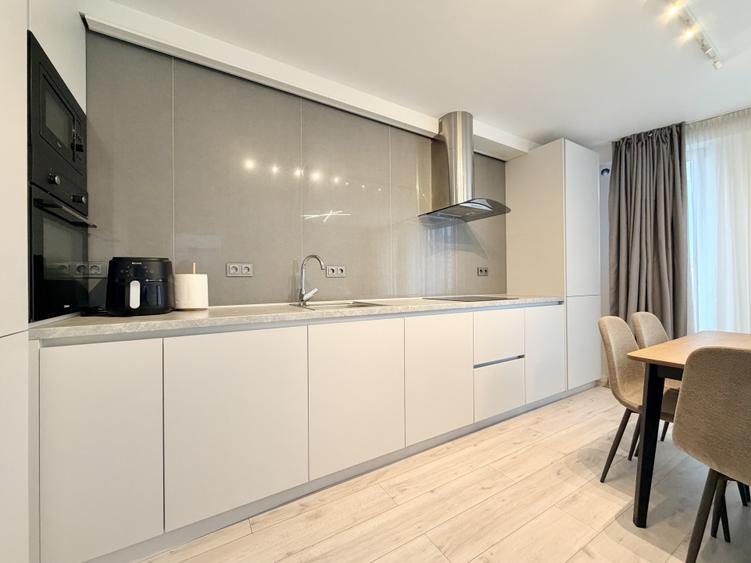Inchiriere Apartament 3 camere, 2 bai, optional garaj,  Buna Ziua