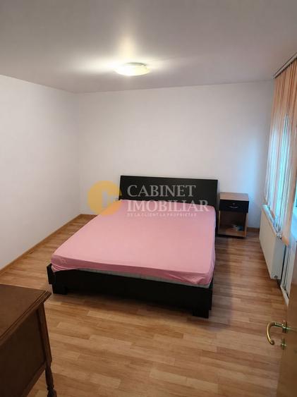 Corp de casă de vânzare – Tătărași, toate utilitatile, libera!