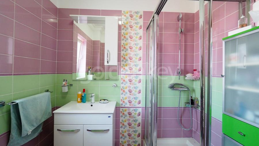 Vila luminoasa cu 8 camere | 593mp teren | langa Scoala Americana