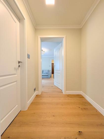 2 camere, renovat integral, etajul 1 - Complexul Studentesc