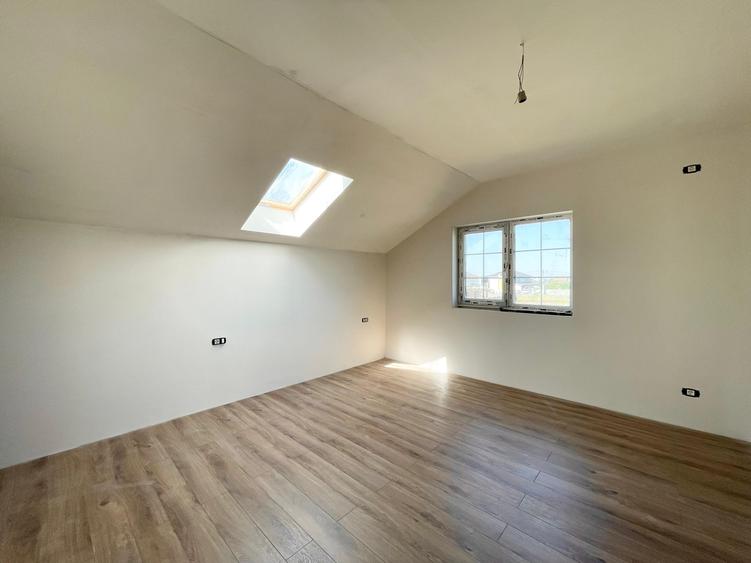 Duplex 4 camere pozitie excelenta - Mosnita Veche