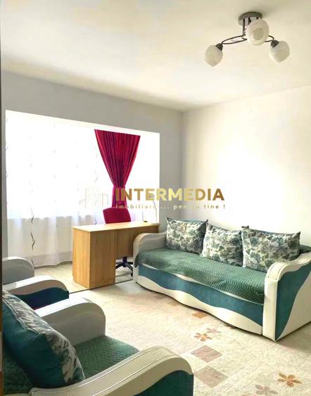 Apartament cu 2 camere, Cetate, etaj 2, complet mobilat si utilat, cu parcare