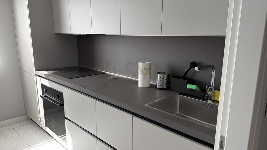 REA1029827 Apartament 2 camere cu curte de 50 mp parter Luxuria Residence parcar