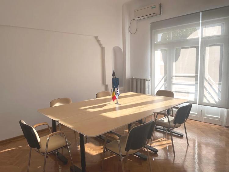 Bd. Dacia spatiu birouri in vila 7 camere