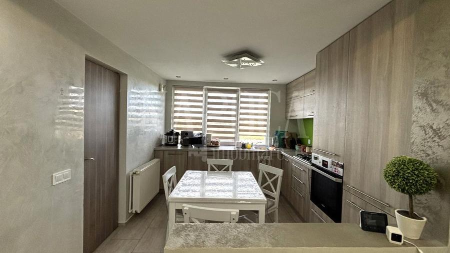 Casa 14 camere de vanzare in Someseni, Cluj Napoca