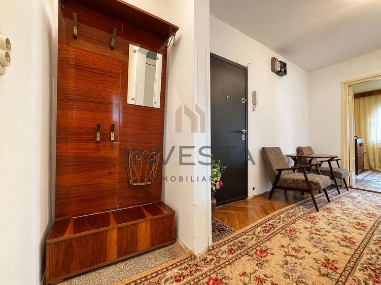 Apartament 2 camere decomandat, etaj 1, strada Godeanu!