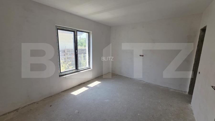 Casă parter de vânzare, 106 mp, teren 468 mp, zona Crevedia - 12