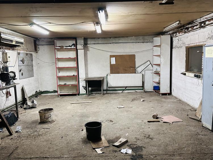Hala industriala în Bragadiru, 600 mp , 1380 mp curte