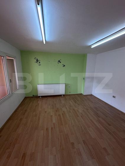 Spatiu de birouri, de inchiriat, 19 mp, zona centrala