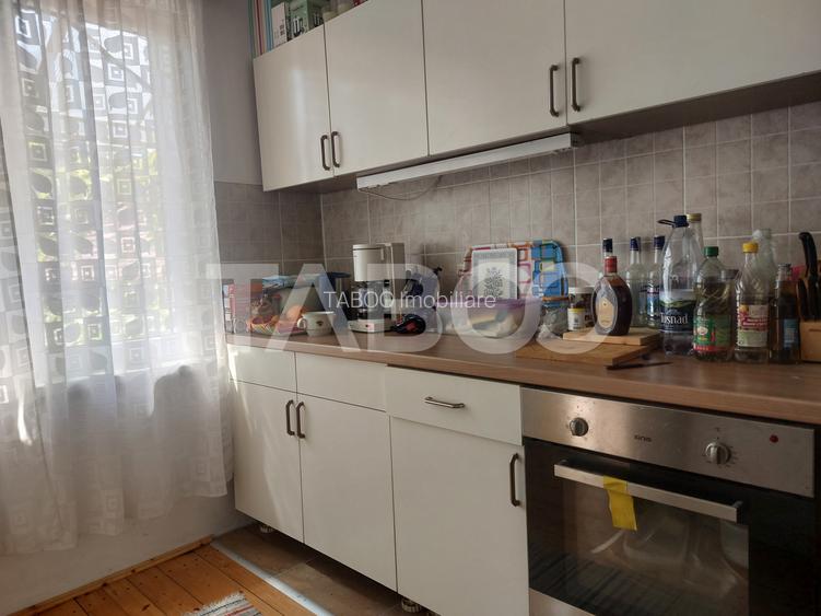 Casa si curte individuala 2 corpuri de casa separate 4 camere gradina - 4