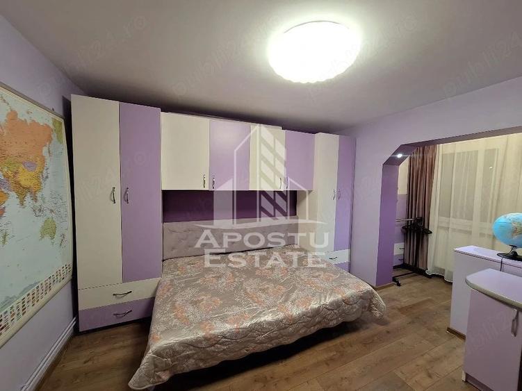 Apartament decomandat,4 camere,2bai,etaj 1 Lipovei,mobilat si utilat