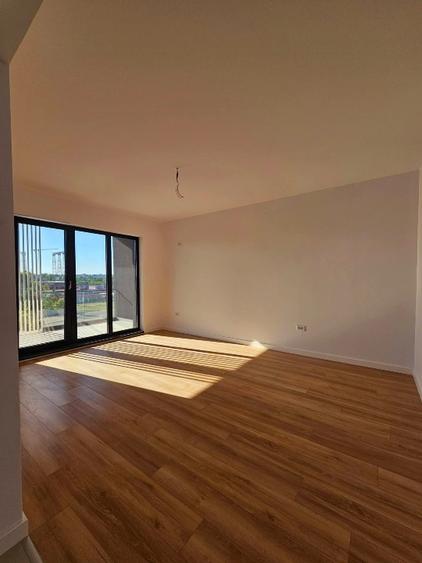 NOU 2026 - 2 CAMERE 61 MP - 3/4 - PRIMUL PROPRIETAR