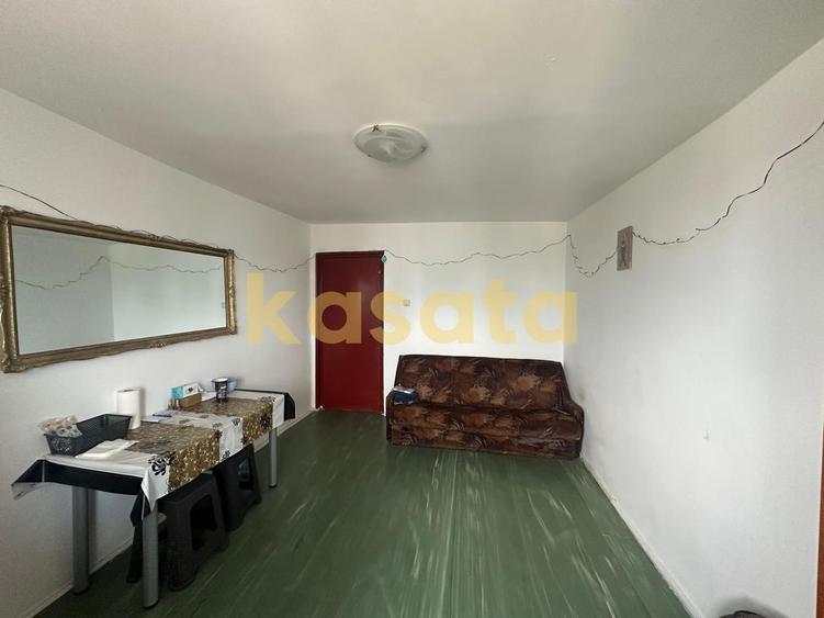 2 camere vanzare, luminos, posibilitate parcare