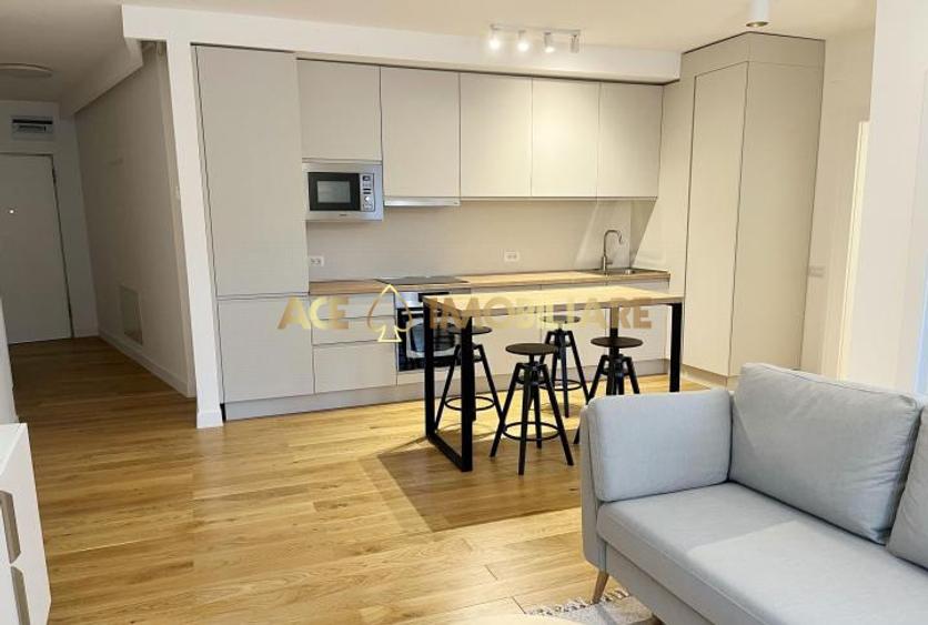 2 Camere de inchiriat | Unirii | Metrou | Centrala | Parcare Subterana
