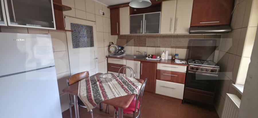 Casa cu 3 camere, curte verde si spatioasa 400 mp,zona Bariera Bucuresti