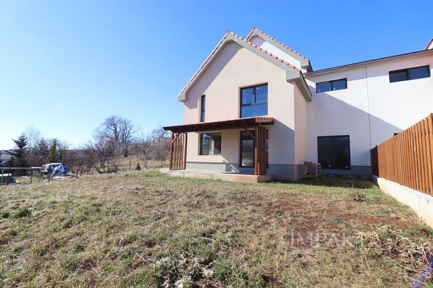 Casa superba si spatioasa, situata in Salicea!