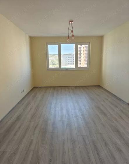 Apartament 3 camere zona, BMW Florești Floresti