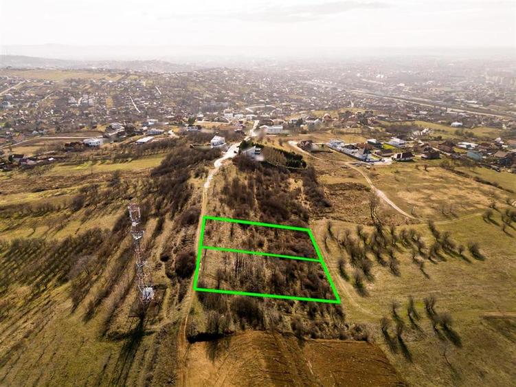 RECO Teren intravilan- panorama asupra orasului -str. Caisilor