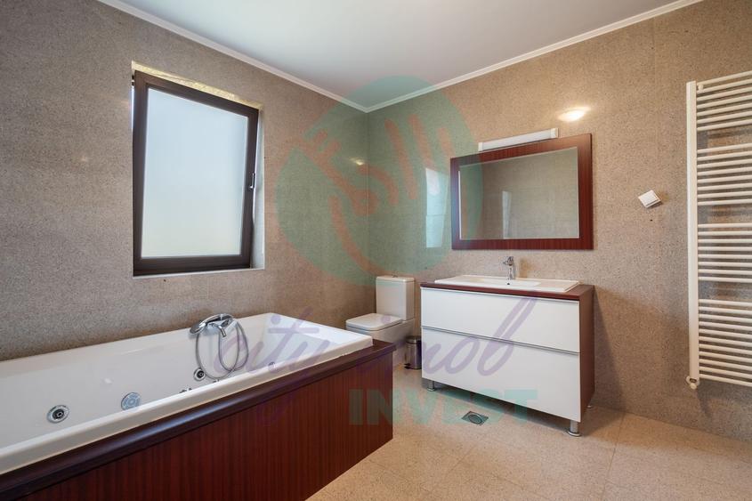 Casa in zona Vitan - Splai, ideala pentru orice tip de activitate sau locuinta