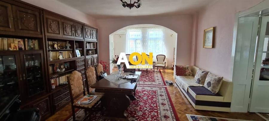 Casa 4 camere si 450 mp teren ultracentral