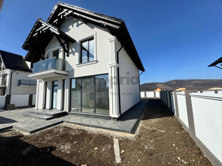 COMISION 0% CASĂ PREMIUM LÂNGĂ DEALUL LEMPEȘ / TEREN 500 MP