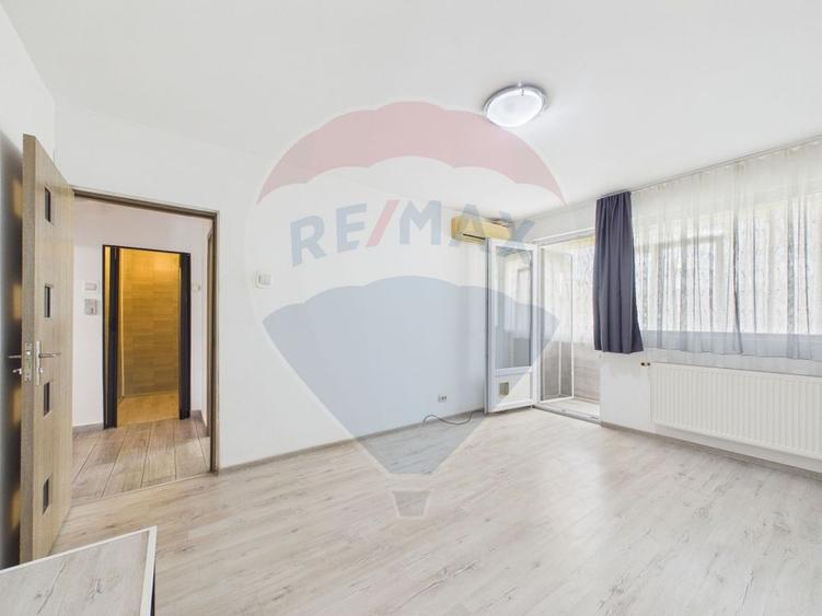 Apartament cu 2 camere renovat in Drumul Taberei