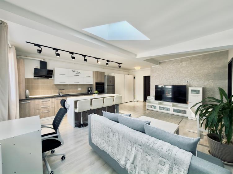 Apartament cu 2 camere de vanzare in Sanpetru la Subcetate cu loc de parcare